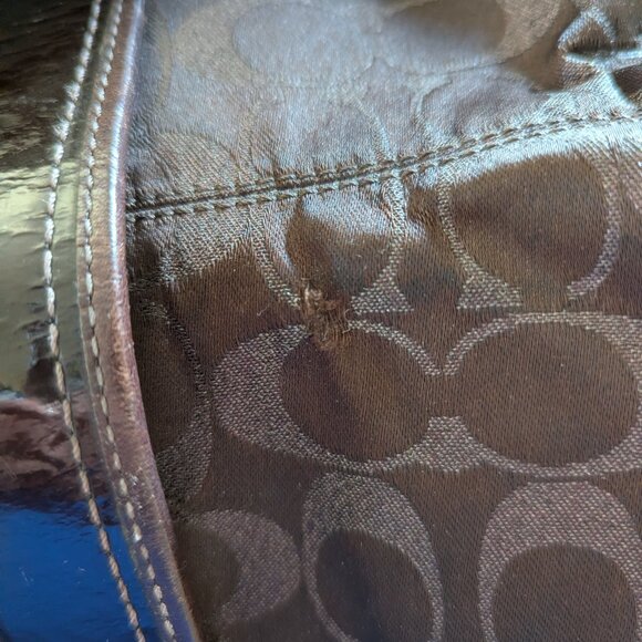 Vintage Coach Soho F12852 Metallic Signature Studded Flap Crossbody Bag - Picture 15 of 16